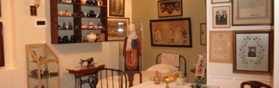 20130410191740syros_ekklisiastiko_m1.jpg